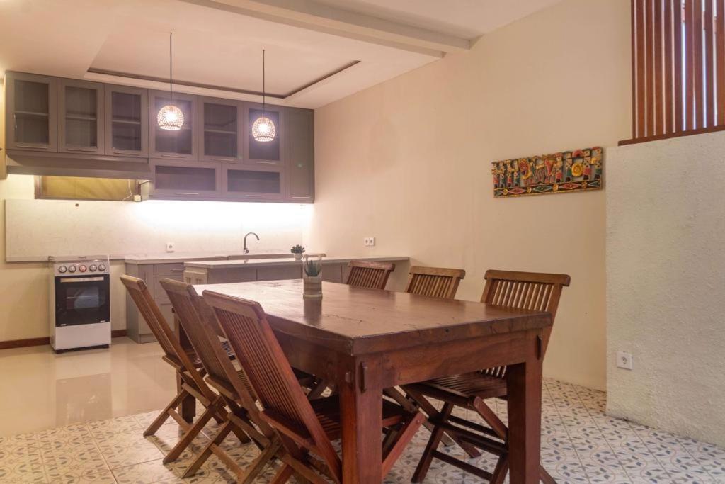 Arana Suite Legian Exteriör bild